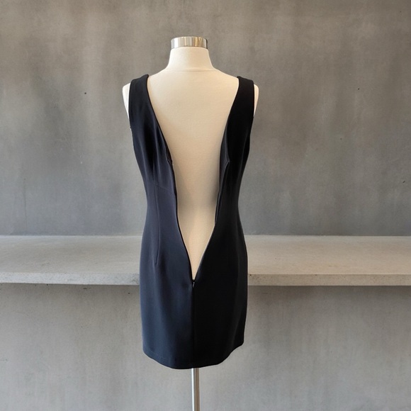 BCBG Max Azria Paris Sleeveless V-Neck Empire Mini Cocktail Dress With Low Back - Picture 9 of 11